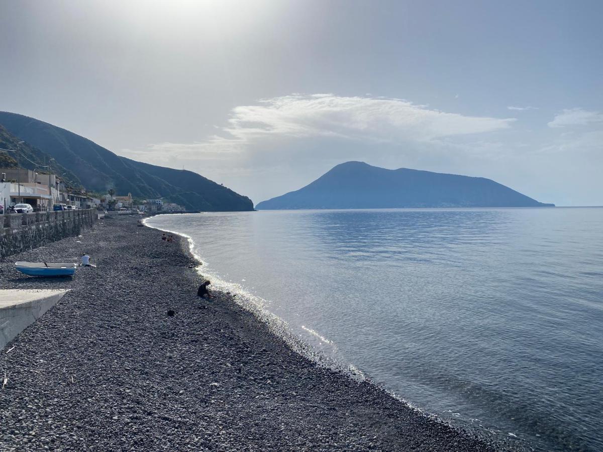 Centro Storico Flat 7 Mins From Port Apartment
