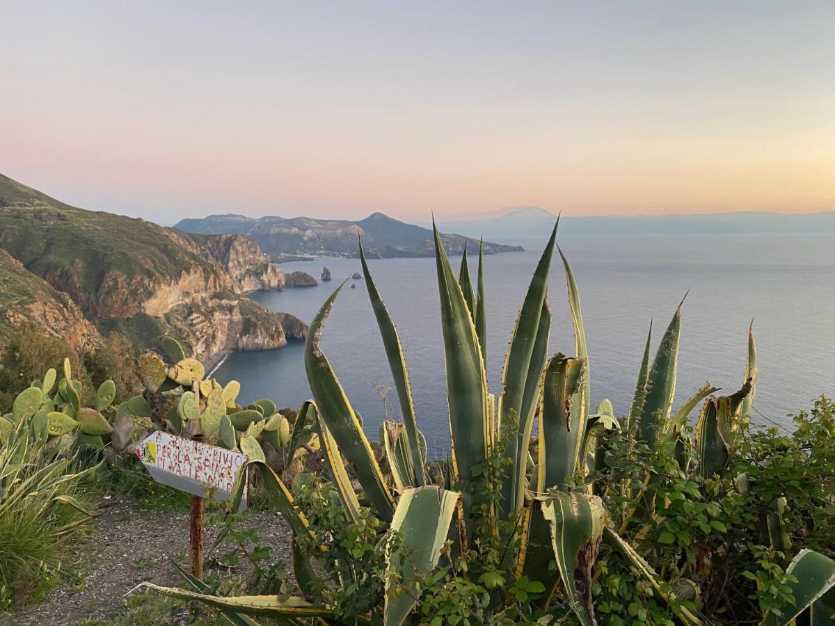 Centro Storico Flat 7 Mins From Port Apartment Lipari (Isola Lipari)